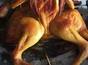 step4: 放涼後手撕又得，斬件又得，拌蔥油享用。