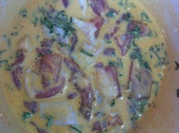 step1: 把預備好的材料【雞肉塊除外】全部加入碗中，充分的攪拌均勻。
然後才加入雞肉塊，醃製1小時。