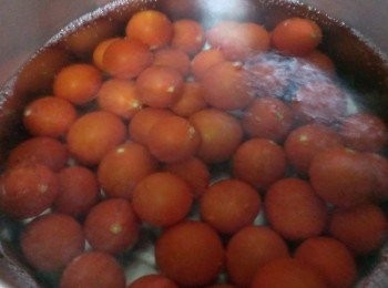 step2: 水滾後蕃茄煮50秒至70秒