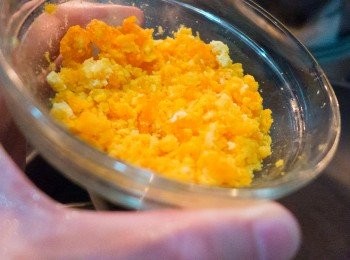 step2: 跟手攞叉整碎佢。