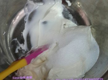step8: 倒入砂糖拌至砂糖溶解