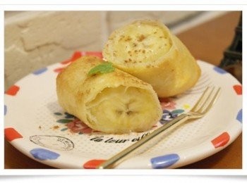 step8: 皮好酥脆~~~咬一口就是軟Q的香蕉呢!! 蕉味好濃哦~~還有我愛的肉桂^^"