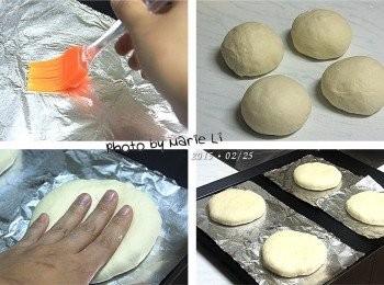 step3: 烤盤鋪上錫箔紙，錫箔紙刷上一點油

過了 10 分鐘之後將醒好的麵糰擀成圓形麵皮
四個麵糰分別置於錫箔紙上輕壓成圓餅狀
再次蓋上保鮮膜讓它靜置發酵約一個小時‧‧‧