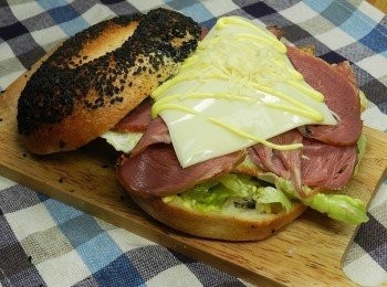 step6: 最後灑上帕馬森起司絲!!!!!