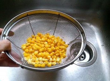 step8: 粟米粒沖洗乾淨及瀝乾