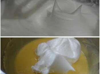 step4: 把鹽加入2夥蛋白內再分次加入砂糖打至起角企身，分3次用fold in方法輕輕將蛋白拌入麵糊內直至完全混合。