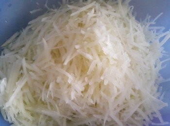 step1: 青木瓜刨絲備用