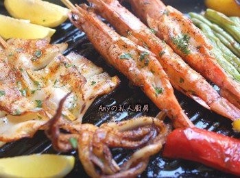 step6: 煎烤過程中可淋上少許橄欖油及黑胡椒粉,起鍋後撒上海鹽及巴西里即可