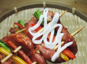 step7: 也可以擠上沙拉來吃，又是另外一種風味喔!!