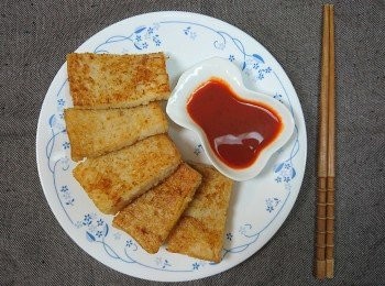 step12: 外酥內嫰的古早味蘿蔔糕來囉！配辣椒醬好對味！