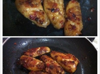 step2: 取出平底鍋，加入適量的食油。
油熱，把醃製好的雞中翅下鍋，慢火，前後煎至熟透即可。