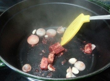 step4: 再加入南乳爆香