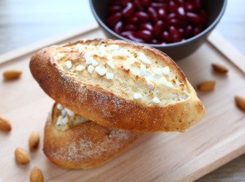 step14: 【詳細食譜 麵包雲 Bread Cloud】：
http://breadcloud.com.hk/2015/07/28/【little-beans】紅腰豆核桃麵包-食譜短片-recipe＆video/