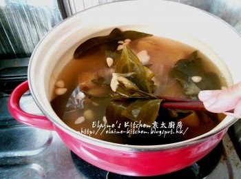 step6: 煲內的龍脷葉盛起去掉