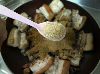 step5: 一小匙的砂糖