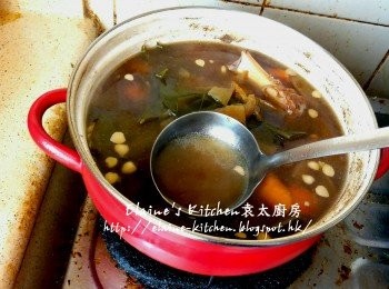 step9: 最後加少許鹽調味拌勻轉用大火再煮滾 , 熄火焗30分鐘即可