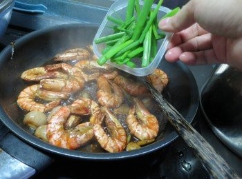 step5: 加入蔥段炒勻即可