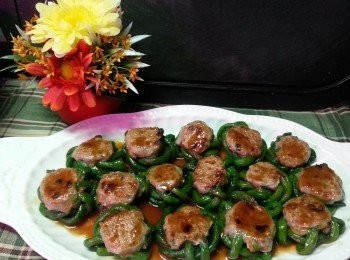 step8: 將青豆排上碟,淋上汁料即可