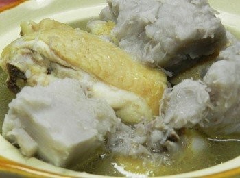 step4: 鬆軟綿密的芋頭，加上軟嫩的雞肉，十分下飯喔!!!