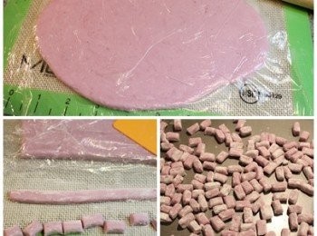 step4: 稍微放涼之後, 用保鮮膜墊著桿開, 並切成適當大小. 切好的QQ圓, 請灑上地瓜粉防沾黏 ** 多做些可冷凍保存1個月