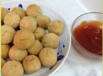 step4: PS...每個爐火力唔同....這只供參考......要自己衡量火力度數..
再加 d 特式茄醬.(有幾特式.未就係茄醬加小小辣椒醬.)