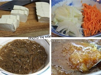 step1: 《水雲》是來自日本沖繩的藻類<span class="group_1">食材</span>
它的主要成份多為褐藻糖膠 (又名褐藻素)
富有低熱量、高營養的珍貴價值
其口感柔軟黏滑又帶有些許嚼勁，非常好吃。

取出適量的《水雲》先沖水洗淨
浸泡五~十分鐘後再沖洗一次，備用。

 

將豆腐切成小片狀，
一塊四方豆腐約切成四片
洋蔥、紅蘿蔔
都切成細絲備用。