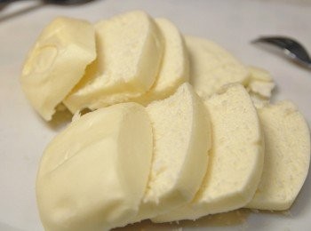 step1: 將饅頭各切成4小片