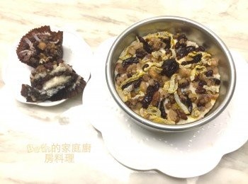 step8: 鬆糕要熱熱的吃；或是用蒸的方式加熱吃，不能用微波加熱會變硬