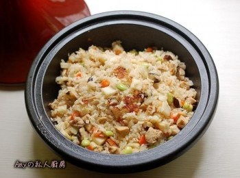 step8: 開蓋後將米飯拌成鬆軟狀再燜5分鐘可讓米飯更Q彈入味。