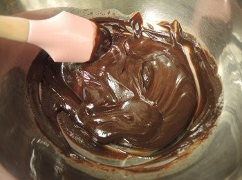 step4: 攪勻成松露朱古力漿。