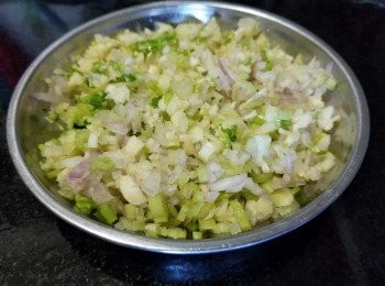 step1: 蒜頭，乾蔥