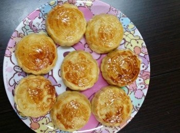 step12: 取出掃一層蜜糖，用180度再焗5mins....搞掂