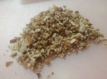 step4: 將涼瓜件放進凍的話梅水內浸最少6小時
浸好後隔水，現在涼爪件只有淡淡的話梅香味, 之後的味道全來自九製陳皮碎
吃前10分鐘混入九製陳皮碎，即成。