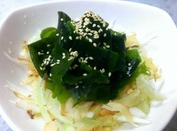 step4: 淋上和風醬~再上芝麻就可以上桌囉~簡單煮~健康吃~