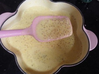 step7: 將西米加入芒果汁底拌勻，再加芒果粒粒及柚子肉，雪凍就食得啦!!!!