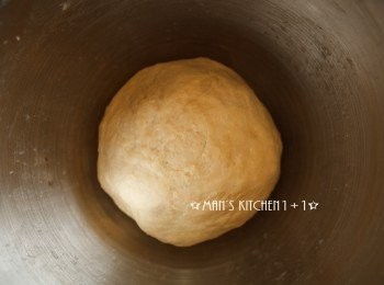 step7: 將麵團整成圓型後，靜置再次發酵約1.5~2個小時。