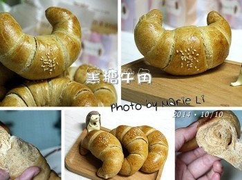 step7: 出爐的《沖繩黑糖牛角麵包》超香，超誘人~

黑亮亮的牛角宛如有著健康膚色的《黑美人》
剝開來馬上感覺到一股甜滋滋的黑糖味被釋放了出來
內裡的麵包體帶著層次卻是柔軟的
才知道，原來只要調配得當
即使不用包餡料牛角麵包還是可以非常誘人好吃~