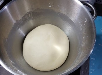 step5: 見麵糰發大時間約60一90分鐘