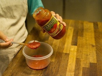 step3: <span class="group_1">醬汁</span> Classico義大利麵醬-番茄羅勒5匙