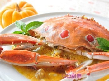 step18: 加一點點新鮮9層塔裝飾...燈燈燈燈燈...來吧!一起享用美味秋蟹料理!