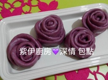 step8: 發酵好後, 大火蒸 ~10mins, 熄火, 別開蓋, 靜置~10mins, 讓饅頭慢慢冷卻, 玫瑰花才不會皺皮。
玫瑰的浪漫就完成了..