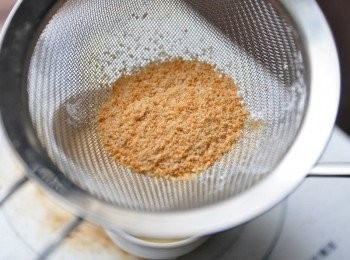 step9: 也可以再拌入少許花生粉攪拌，更香喔!