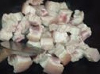 step4: 加入五花腩炒勻