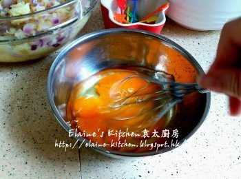 step6: 期間將雞蛋打成蛋液