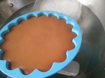 step17: 灘凍後雪凍脫模(或可用冰水座凍脫模)即可