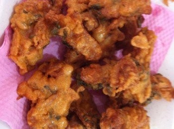 step3: 盛起瀝乾油分雞塊享用。