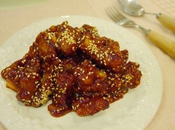 step7: *起鍋，灑上芝麻粒。