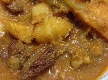 step4: 再放回煲加入椰絲收汁至濃稠便可關火上碟享用