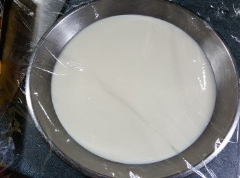 step14: 用微波爐保鮮紙包起,或用錫紙包起,包保鮮紙作用是防倒汗水,用大火蒸約20分鐘至熟,取出，放涼