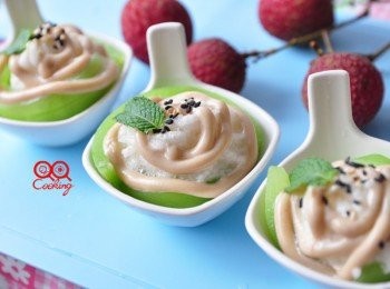 step5: 夏天盛產的荔枝又大又甜一個不小心吃多了，可能容易上火...哈哈 來一小碟清涼退火又消暑的料理吧!